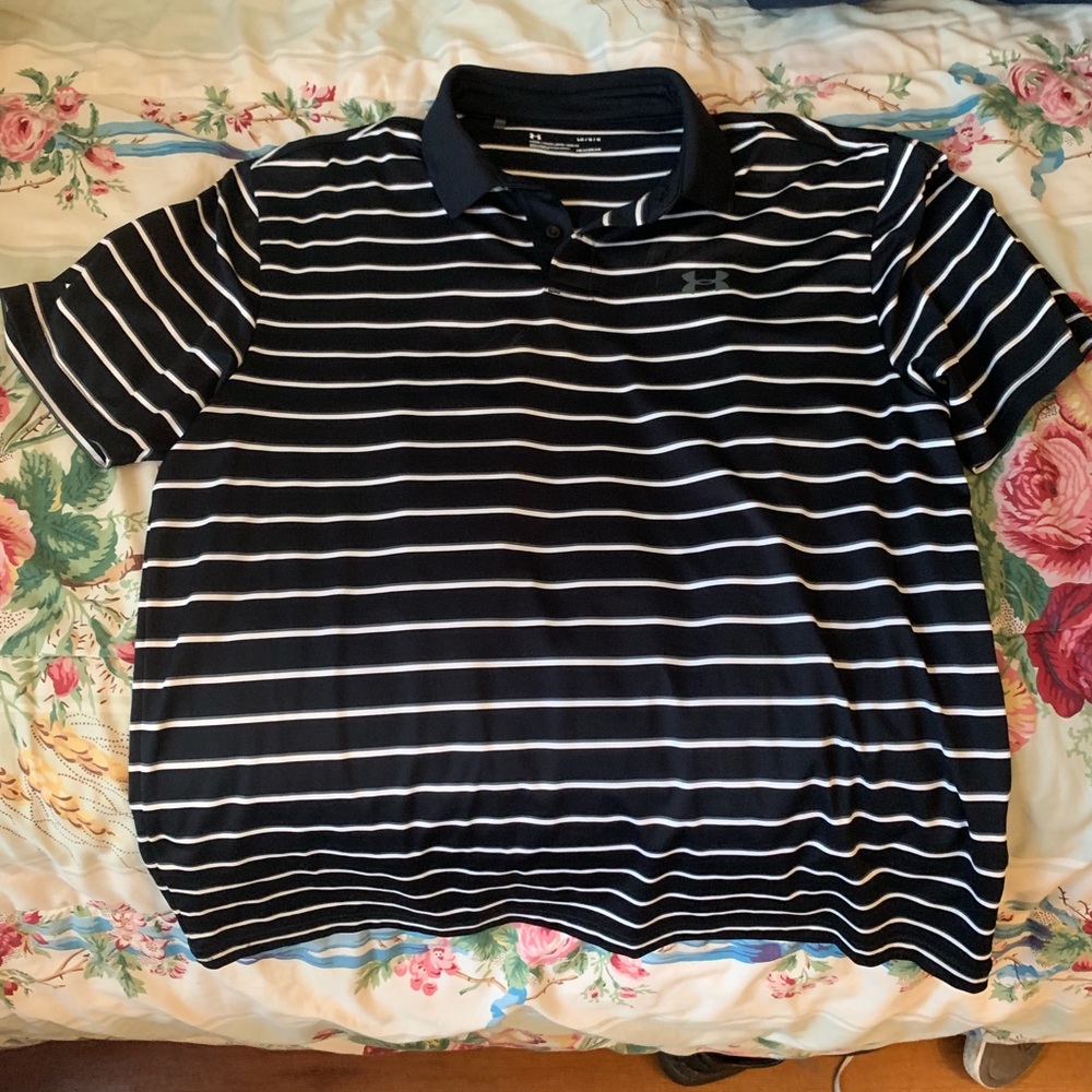 Men’s Large Under Armour Black polo shirt